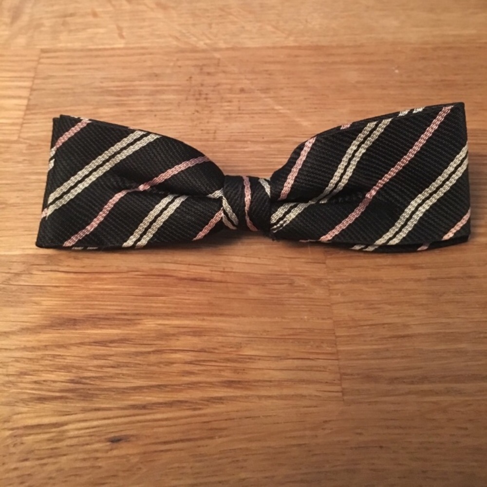 Bow tie - Picture 3 of 3